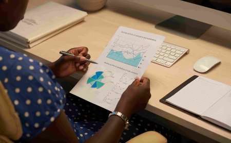 Top Tools and Resources Used by Professional Coursework Writers