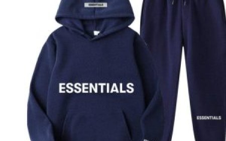 Essential Hoodie: High-Quality Cotton Blend for Lasting Wear