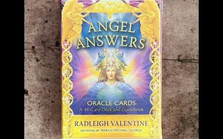 How to Use Angel Oracle Cards to Enhance Your Intuition