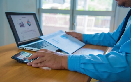 How Outsourcing Front Desk Services Helps Small Practices Operate Like Large Clinics