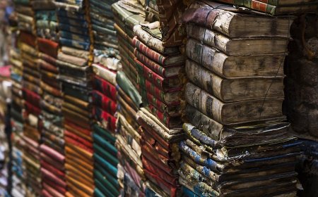 Finding the Best Islamic Books Shop in Pakistan Why Readers Trust Nusraa for Islamic Books in Urdu and More