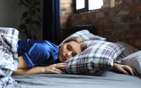 Why Am I Sleeping Too Much All of a Sudden? Causes, Signs & How to Take Back Control
