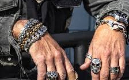 The Rise of Men’s Jewelry: Style, Confidence & Trends