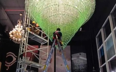 Chandelier Cleaning Dubai – CCD Cleaning Experts