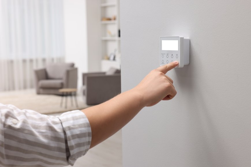 How to Use the Honeywell Hold and Run Features on Your Thermostat